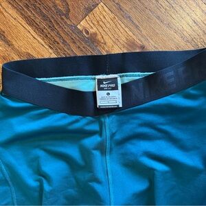 Nike pro womens Teal and Black Leggings size large
